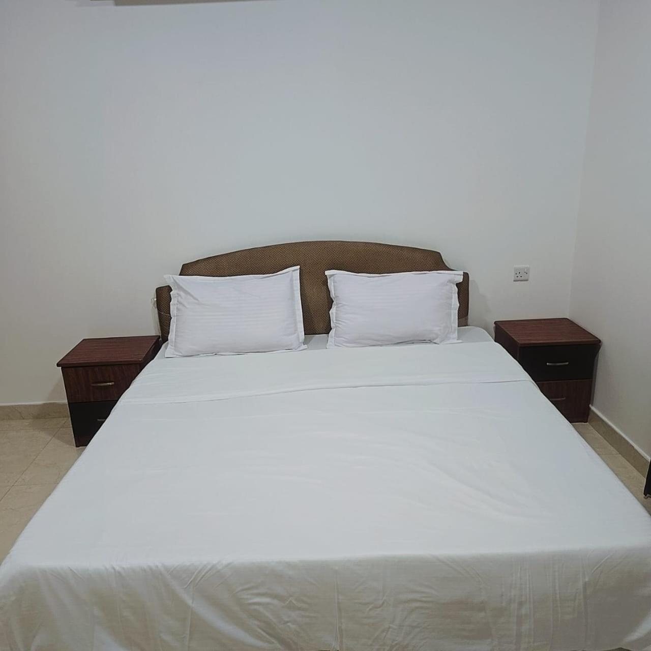 Golden Seasons Furnished 9