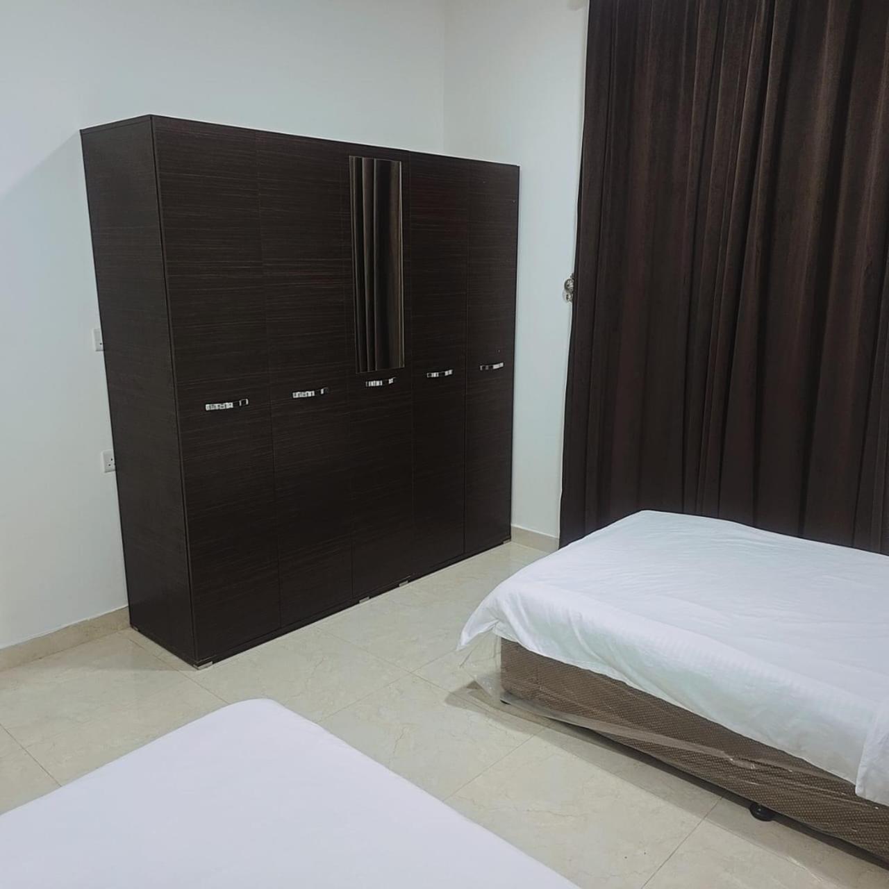 Golden Seasons Furnished 9 * Salalah