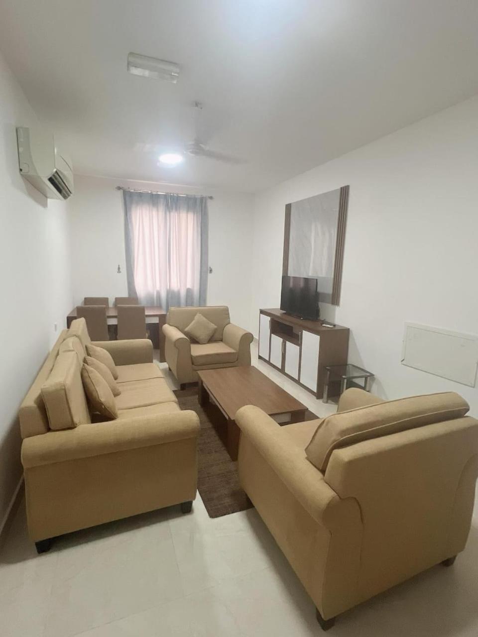 Golden Seasons Furnished 9 Salalah