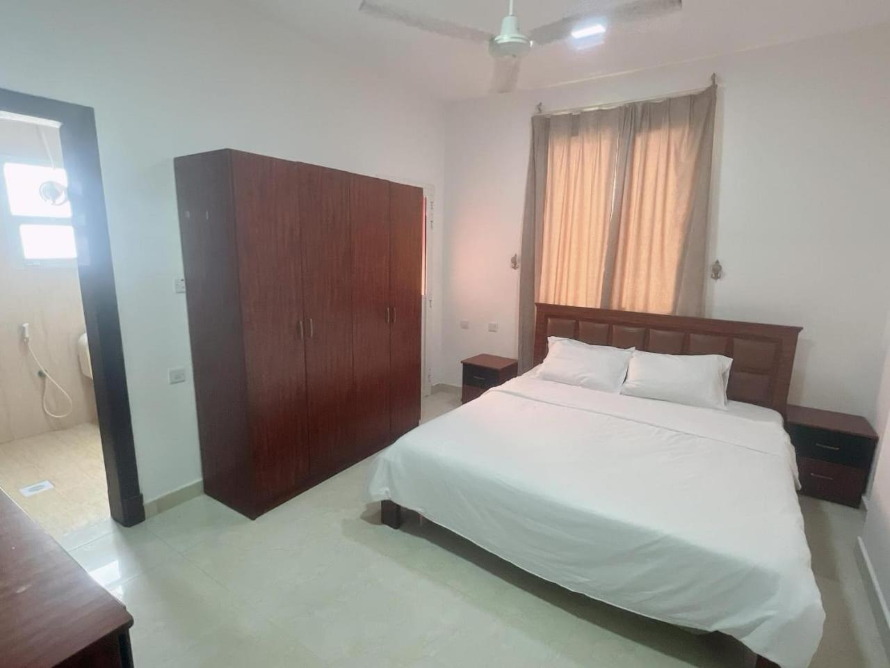 Golden Seasons Furnished 9 *